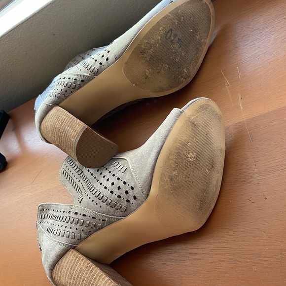 Carlos Santana Libbie Doe booties - Picture 4 of 6